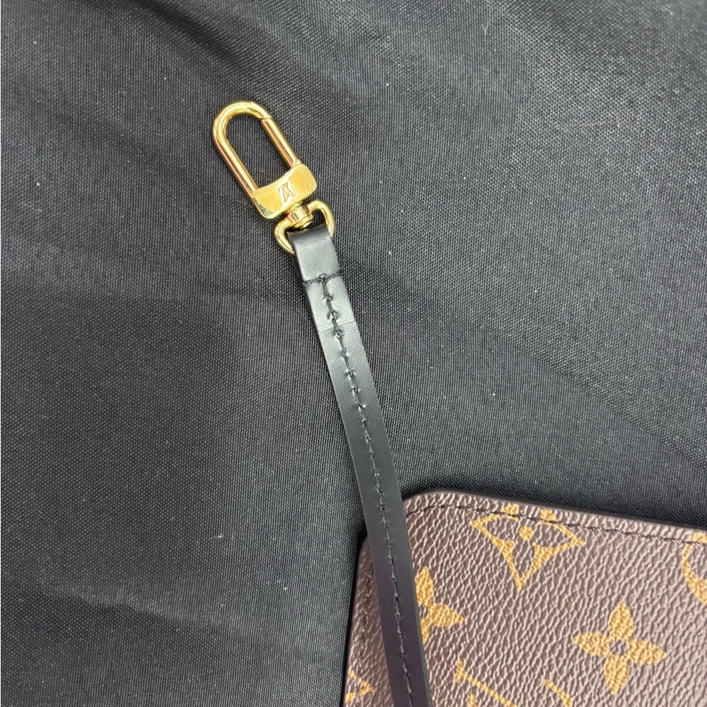 Authentic NEW Louis Vuitton limited ed. Neverfull GM pouch - Picture 4 of 11
